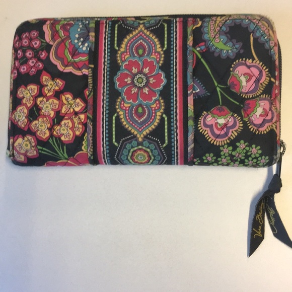 Vera Bradley wallet - Picture 2 of 8